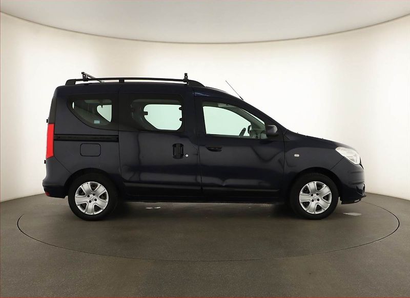 Dacia Dokker (2018) Arctica 1.6 SCe, 5Míst, ČR - fotka 6 z 13