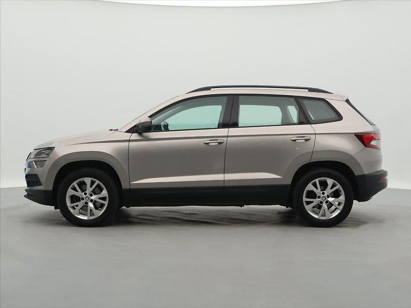 Škoda Karoq 2,0 TDI 110kW 4x4 CZ LED 2.Maj - fotka 4 z 33