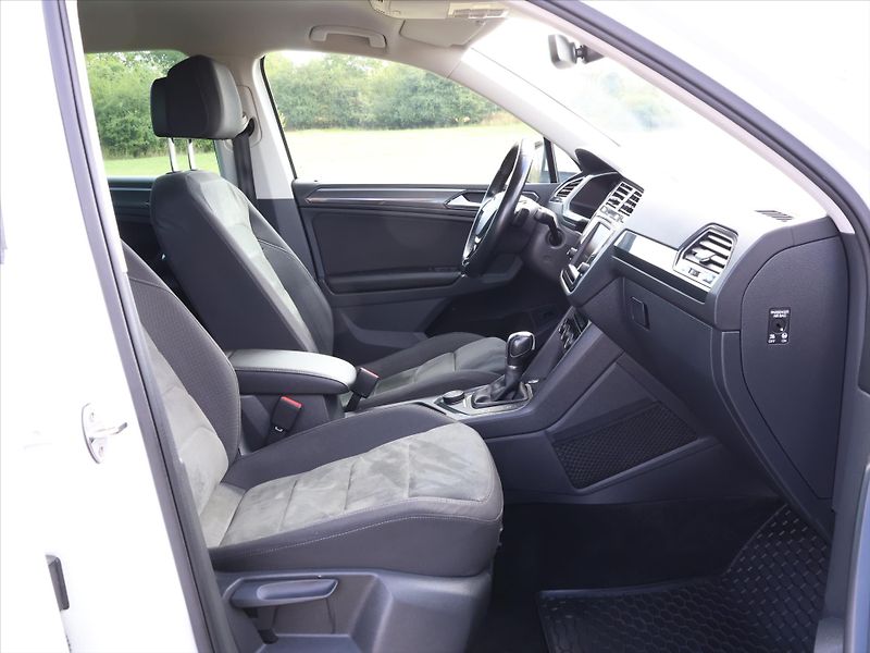 Volkswagen Tiguan 2,0 TDI 110kW DSG 4M Highline - fotka 13 z 37
