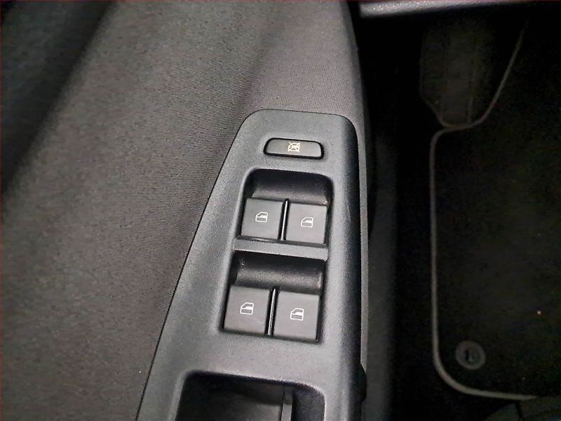 Volkswagen Polo (2009) 1.2 12V, nová STK - fotka 16 z 16