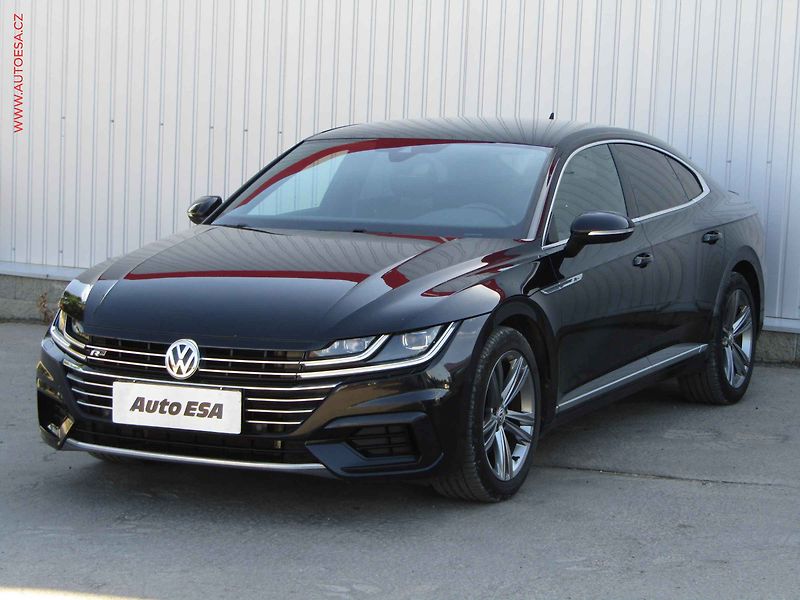 Volkswagen Arteon (2019) 2.0 TSI, ČR, R-Line, DSG - fotka 3 z 22
