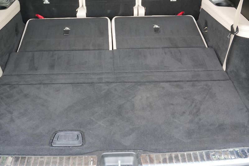 Mercedes-Benz GLS 63 AMG 4Matic+, Webasto, Pano - fotka 33 z 41