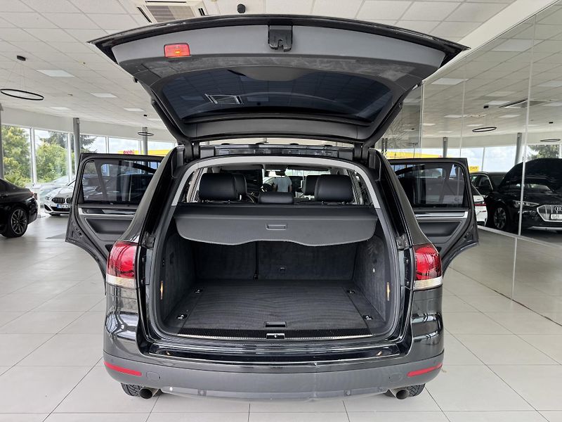 Volkswagen Touareg - fotka 35 z 37