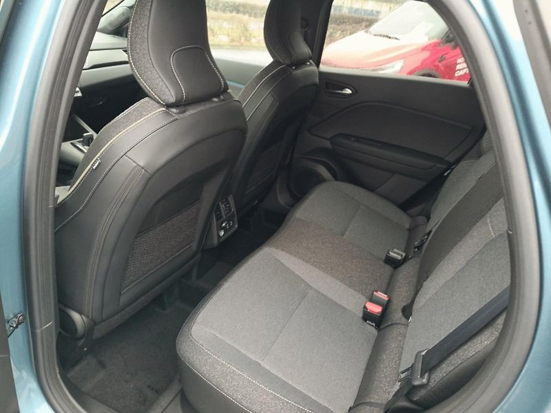 Renault Symbioz (2026) techno full hybrid E-Tech 160 - fotka 13 z 26