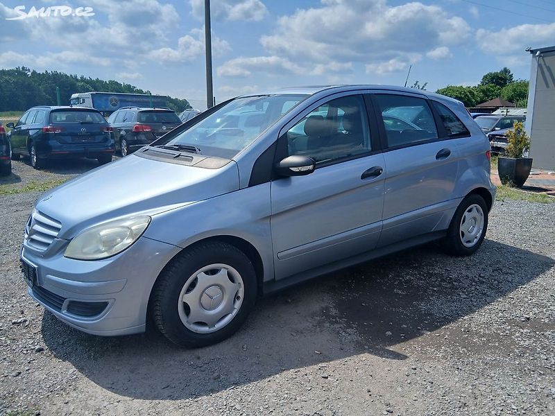 Mercedes-Benz Třídy B 1.7i, KLIMATRONIC - fotka 31 z 31
