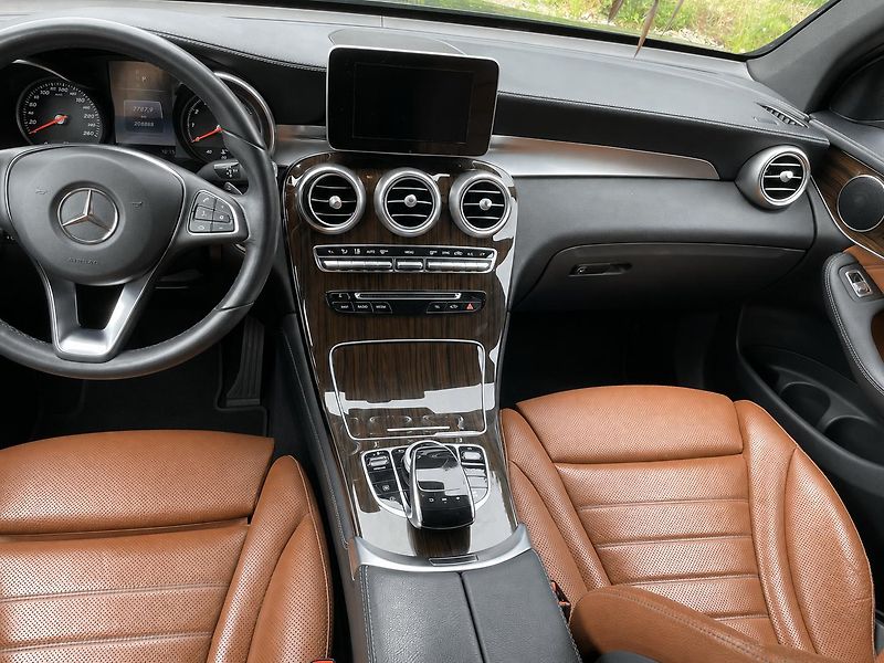 Mercedes-Benz GLC (2017) 250 4MATIC, DPH,kůže,Distronic - fotka 6 z 18
