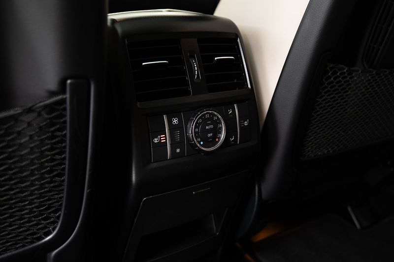 Mercedes-Benz GLE d 4MATIC AMG - fotka 11 z 25