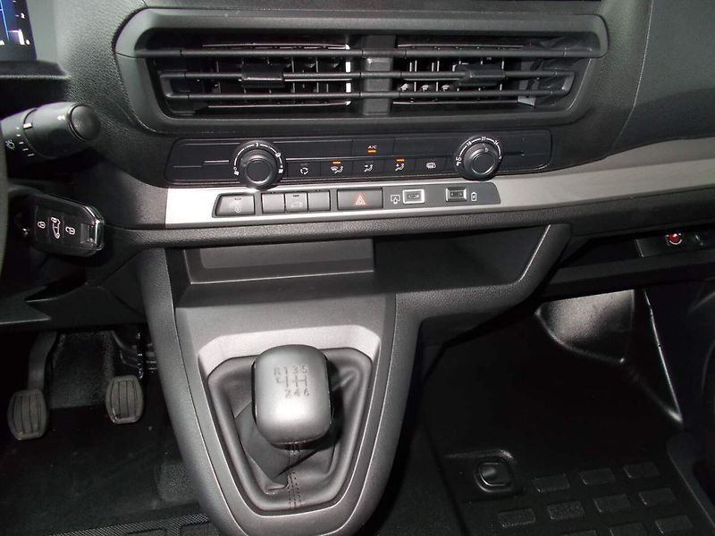 Opel Vivaro (2026) L2 (L) Panel Van 2.2 CDTi (110 - fotka 19 z 31