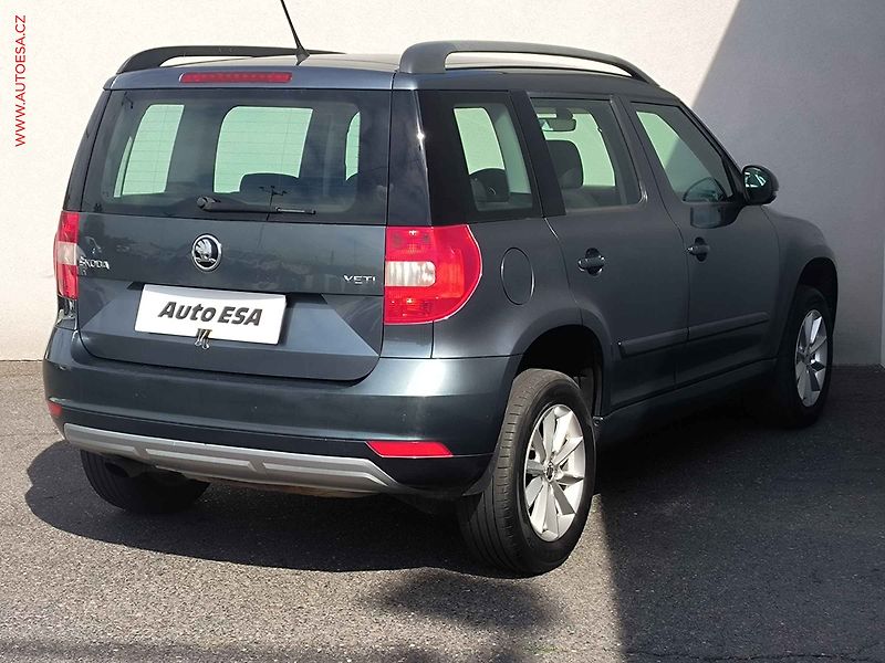 Škoda Yeti (2016) 1.2 TSi, DSG, xenon - fotka 4 z 21