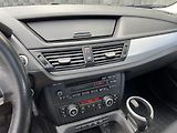 BMW X1 xDrive20d 130kW PANORAMA 1.MAJ - náhled 12