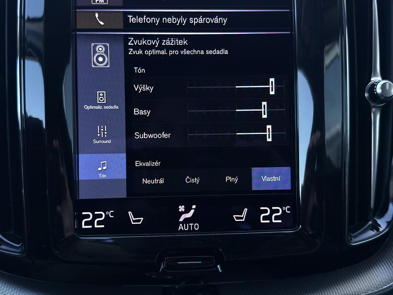 Volvo XC60 B4 AWD INSCRIP. // nezáv. top. - fotka 42 z 48