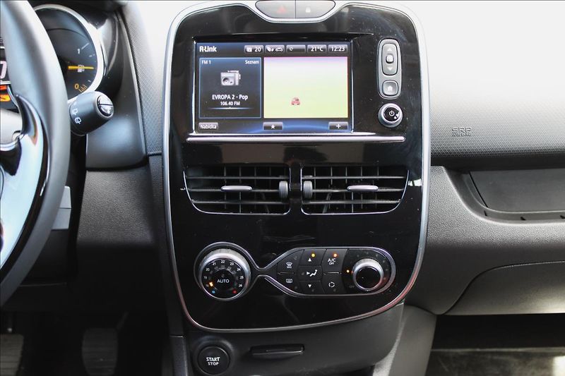 Renault Clio 0,9 TCe 66kW serviska, 1.maj. - fotka 15 z 36