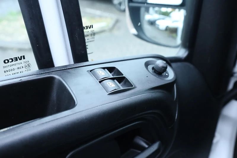 Iveco Ostatní 35 S L4H2 Automat Kamera Klima - fotka 16 z 20