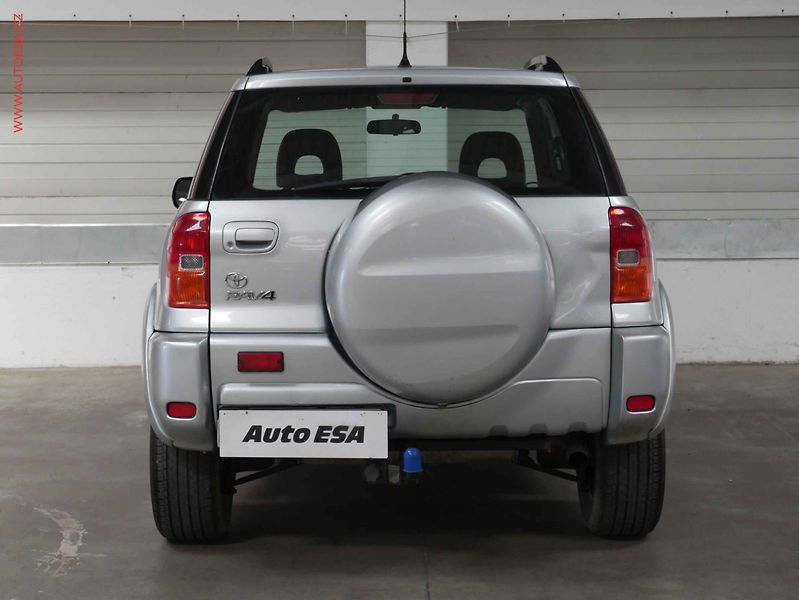 Toyota RAV4 (2001) 2.0VVT-i 4x4, AC - fotka 5 z 18