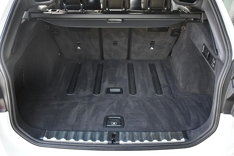 BMW Řada 3 320d xD M-SPORT 3LZÁRUKA ČR 1M - fotka 40 z 48
