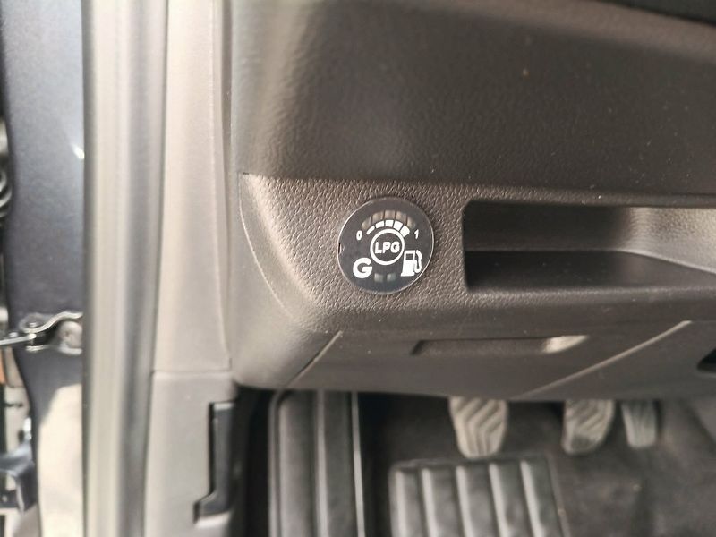 Renault Clio (2022) TCe 100 Zen - fotka 14 z 19