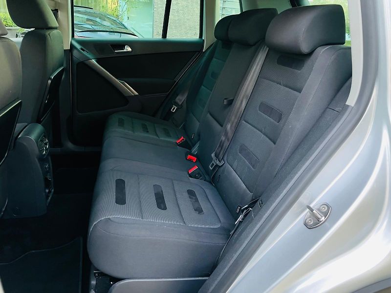 Volkswagen Tiguan 2.0TDI 4x4 MAN SERVISKA TAŽNÉ - fotka 37 z 45