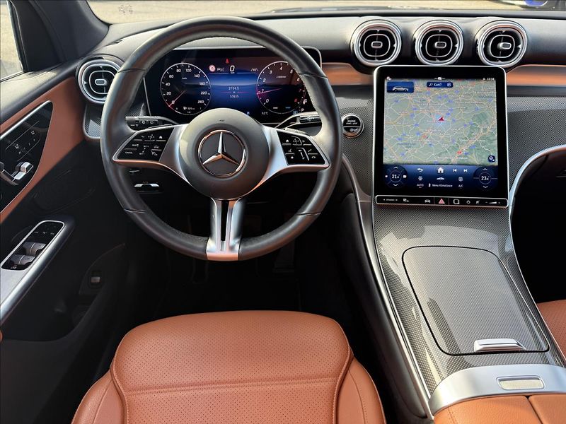 Mercedes-Benz GLC 200 4MATIC AVANTGARDE - fotka 13 z 13