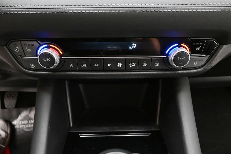 Mazda 6 2,0 SkyActiv-G 121 kW Záruka a - fotka 21 z 30