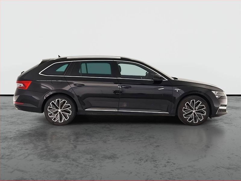 Škoda Superb (2023) Laurin&Klement 2.0 TDI - fotka 6 z 22