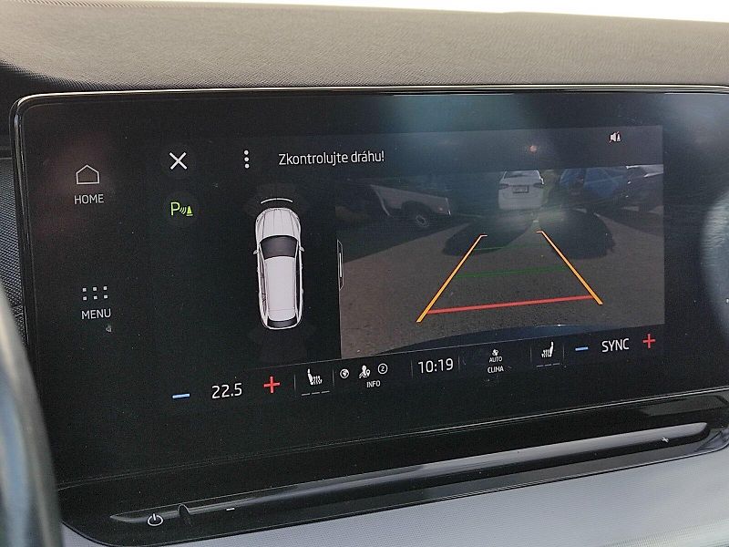 Škoda Octavia (2020) Combi Style Plus 2,0 Tdi 110 K - fotka 18 z 36