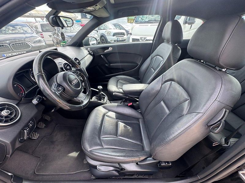 Audi A1 (2011) 1,2 TFSI 63 KW NOVÁ SPOJKA STK - fotka 22 z 50