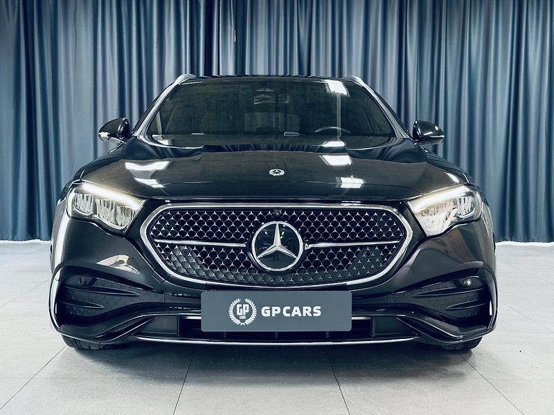 Mercedes-Benz Třídy E (2025) 220d*AMG*360*TAŽNÉ*ZÁRUKA.29 - fotka 2 z 37
