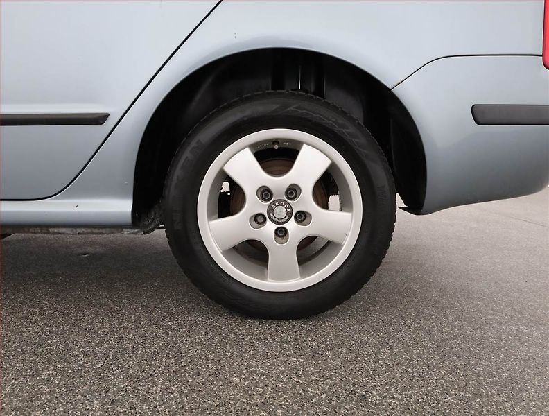 Škoda Fabia (2006) 1.2 12V, jezdí dobře - fotka 16 z 16