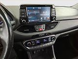 Hyundai i30 (2017) 1.6 CRDi, Navi, Tempomat - náhled 12