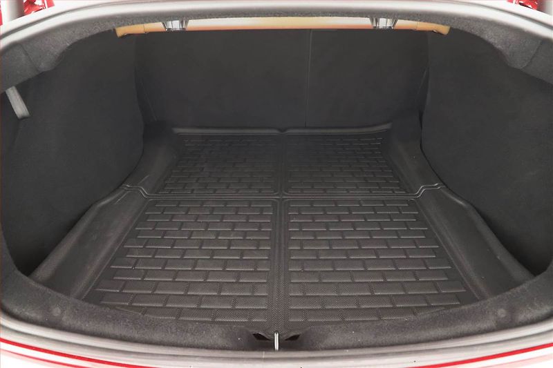 Tesla Model 3 (2023) Long Range 4WD 79kWh, SoH 95% - fotka 11 z 27
