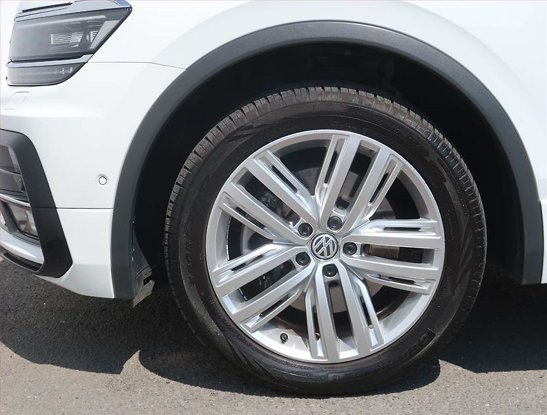 Volkswagen Tiguan Allspace (2020) R-Line 2.0 TDI - fotka 15 z 26