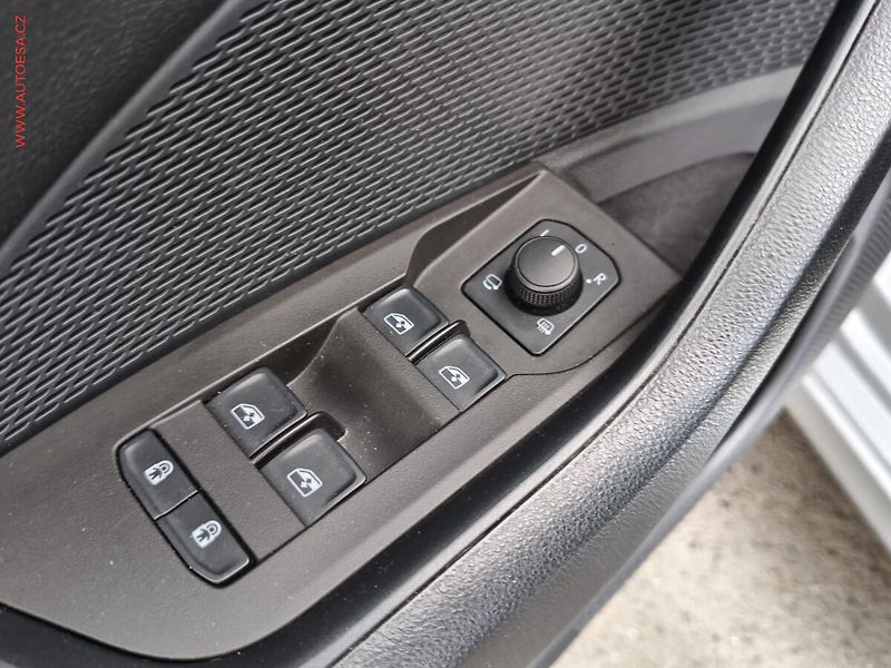 Škoda Octavia (2021) 2.0 TDi, ČR, Style, DSG - fotka 17 z 20