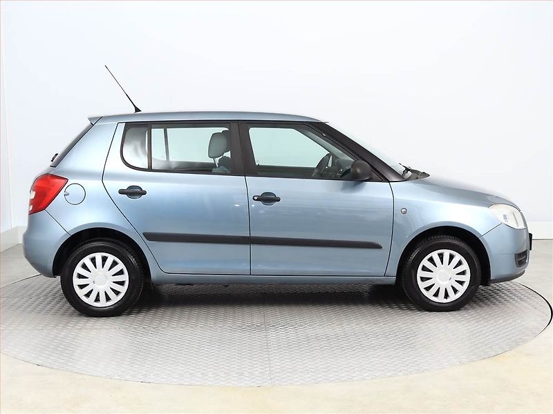Škoda Fabia (2008) 1.2, po STK, rezervace - fotka 6 z 11
