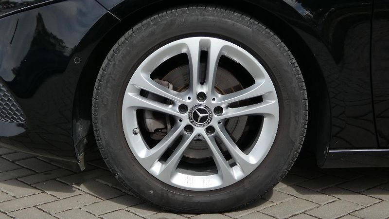 Mercedes-Benz Třídy A 180 Sedan - fotka 21 z 22