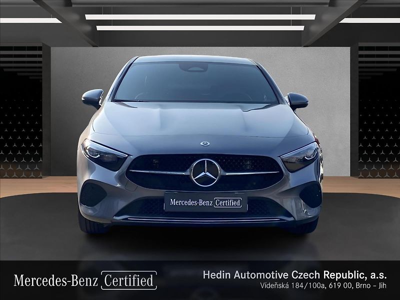 Mercedes-Benz Třídy A A 200 Progressive - fotka 8 z 26