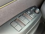 Toyota Yaris Cross 1.5HEV, ČR, Adventure, 4x4 - náhled 24
