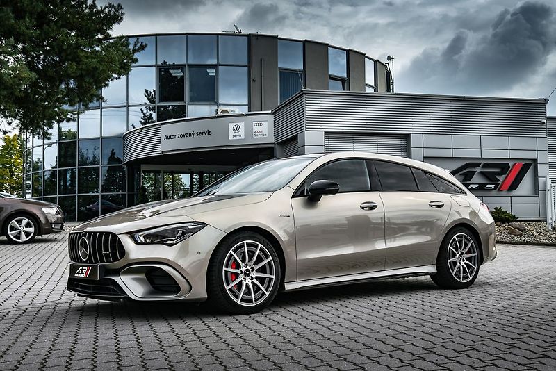 Mercedes-Benz CLA 45 S AMG 4M Performance - fotka 23 z 23