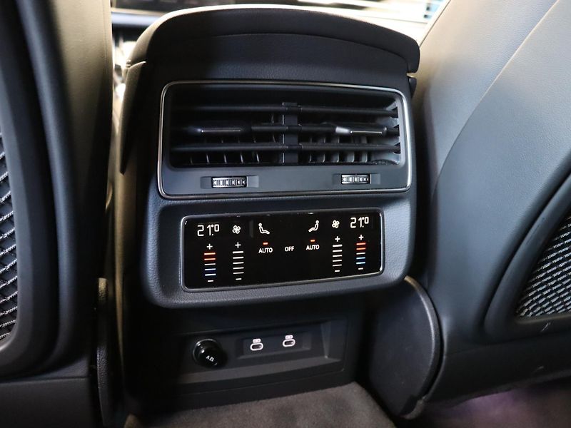 Audi Q8 50 TDI quattro tiptronic - fotka 23 z 29