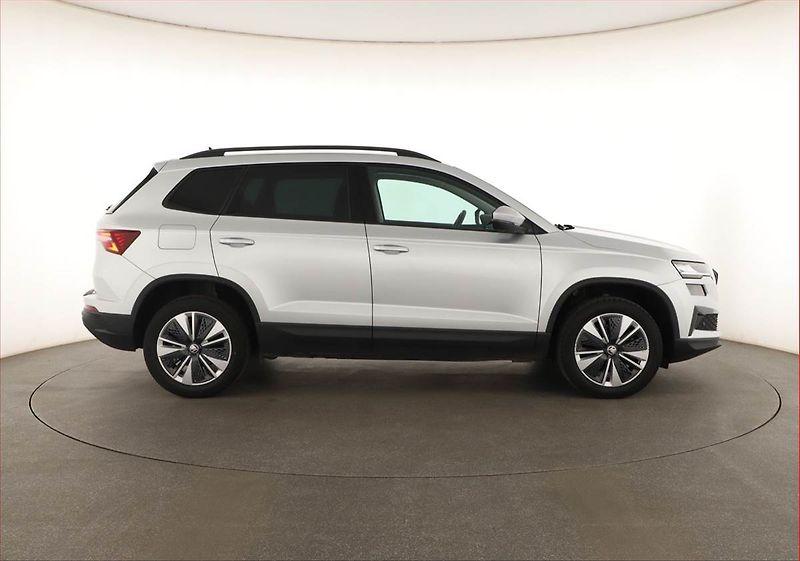 Škoda Karoq (2022) 2.0 TDI - fotka 6 z 20
