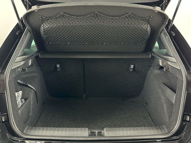 Škoda Kamiq (2025) DSG 1.0TSI 85kW Monte Carlo - fotka 29 z 32