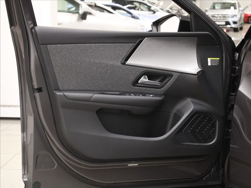 Citroën C5 X 1,2 PT 96kW AT Feel 48tkm. - fotka 17 z 21