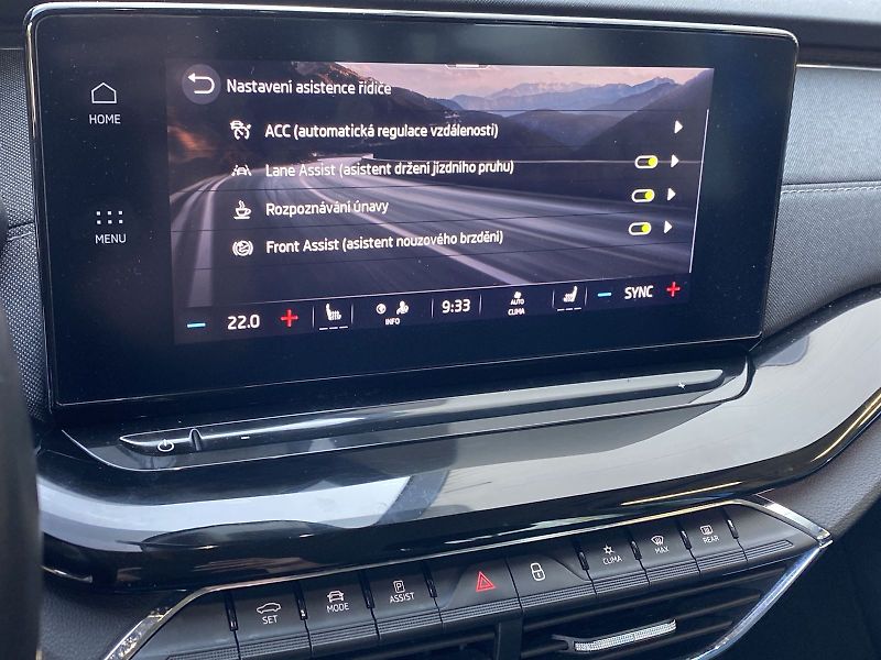 Škoda Octavia (2023) Combi 1.5 TSI M-HEV DSG Style+ - fotka 21 z 39
