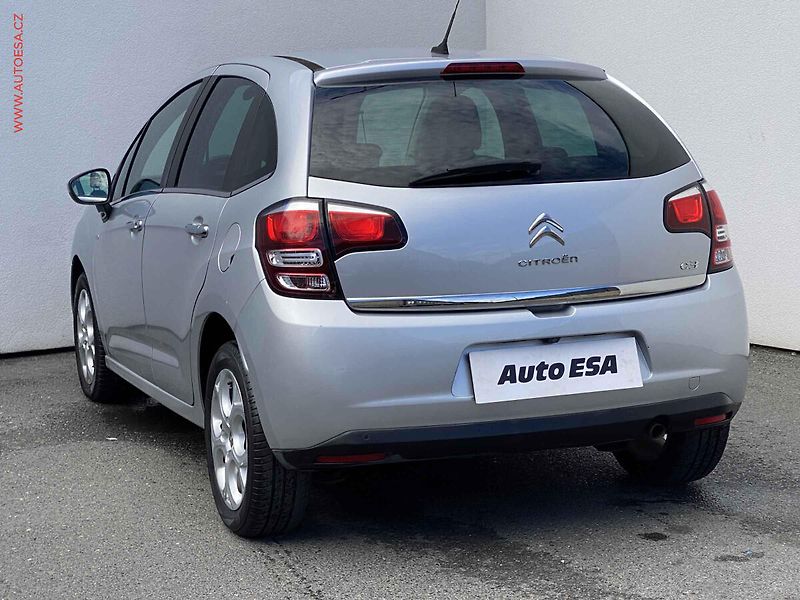Citroën C3 (2016) 1.2 PT, Exclusive, navi - fotka 6 z 17