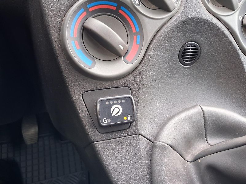 Fiat Panda (2007) 1,1i LPG ČR 1.MAJ, NOVÁ STK  - fotka 21 z 25