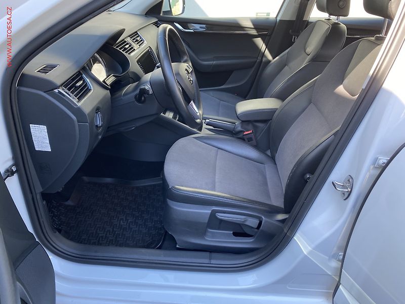 Škoda Octavia (2019) 1.6 TDi 4x4, 1.maj,ČR, Style - fotka 8 z 17