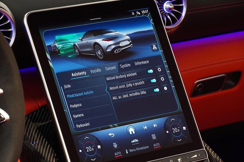 Mercedes-Benz SL 63AMG,4matic+,DPH,Záruka,ČR - fotka 32 z 40