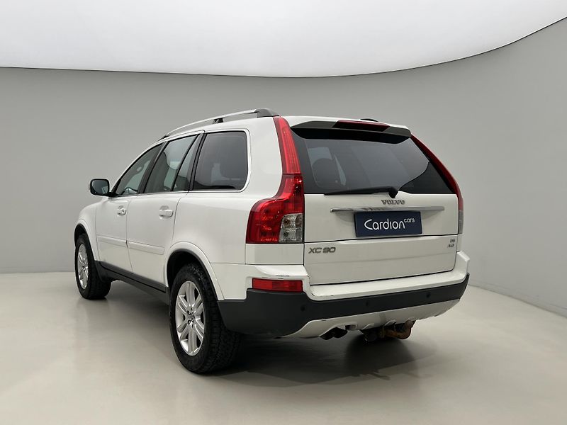 Volvo XC90 D5 AWD SUMMUM - fotka 10 z 30