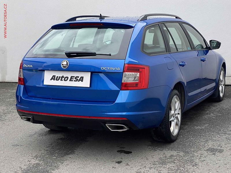 Škoda Octavia (2013) 1.6 TDi, ČR, Elegance, bixen - fotka 4 z 17