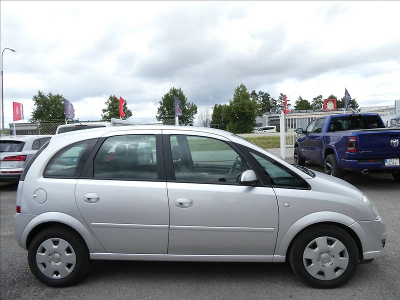 Opel Meriva 1,6 i 77kW AUTOMAT, klima - fotka 8 z 24