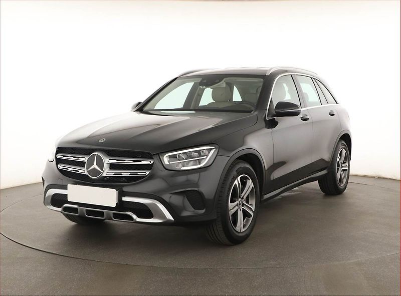 Mercedes-Benz GLC (2019) 220 d 4MATIC - fotka 2 z 19